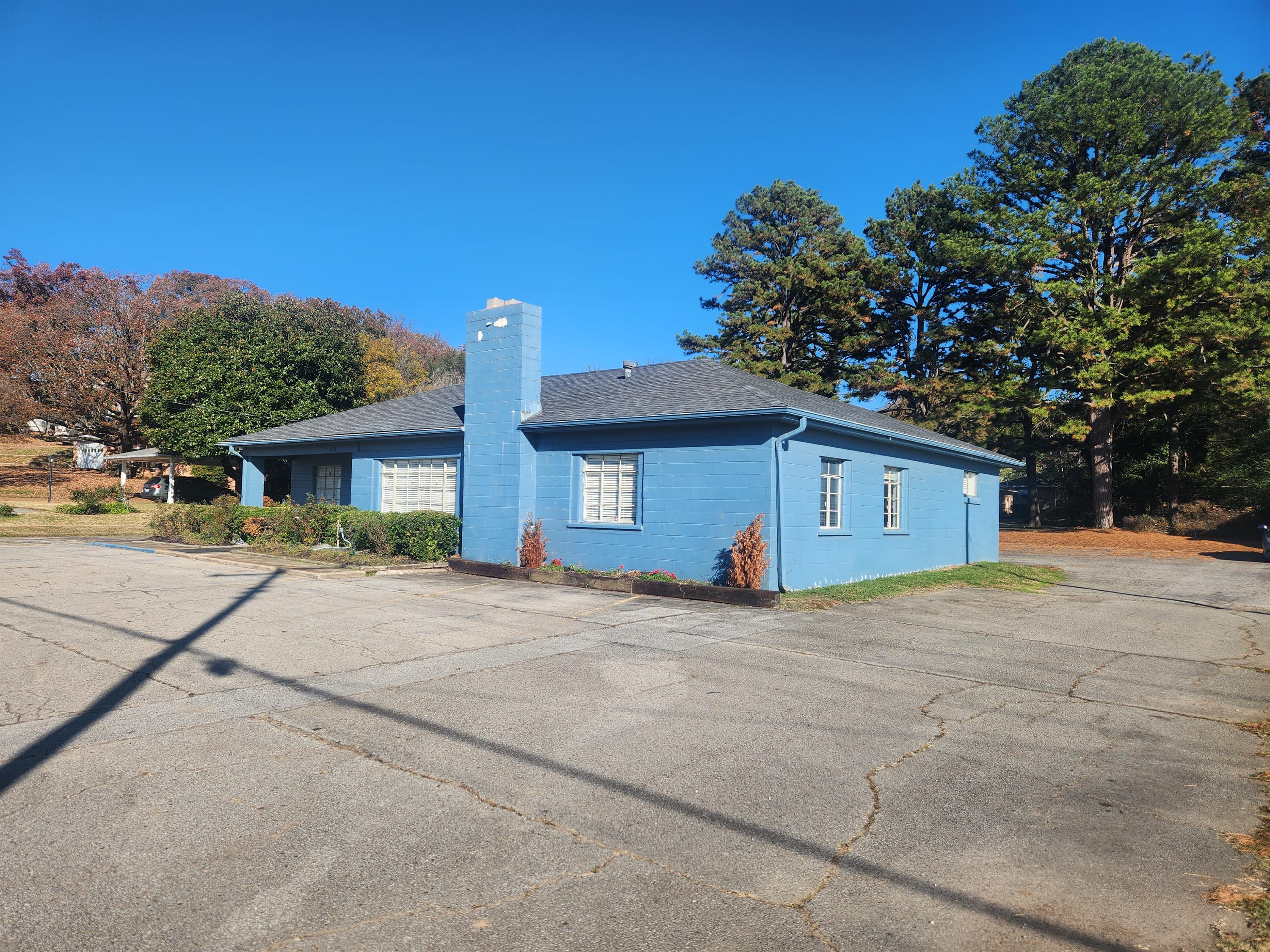 3011 Jenny Lind Road - 1